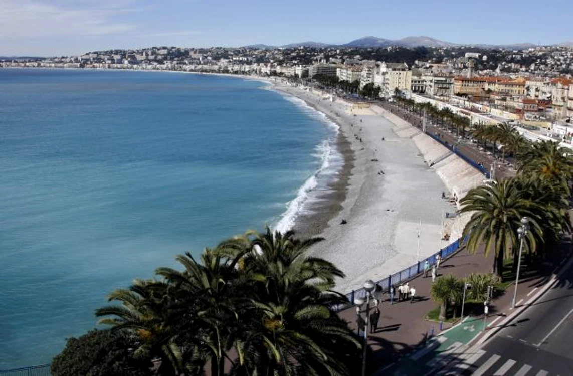 Plaja "Promenade des Anglais" din Nisa (Foto: Reuters)