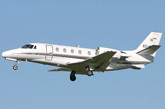 Costeluș s-a ocupat de vânzarea avionului