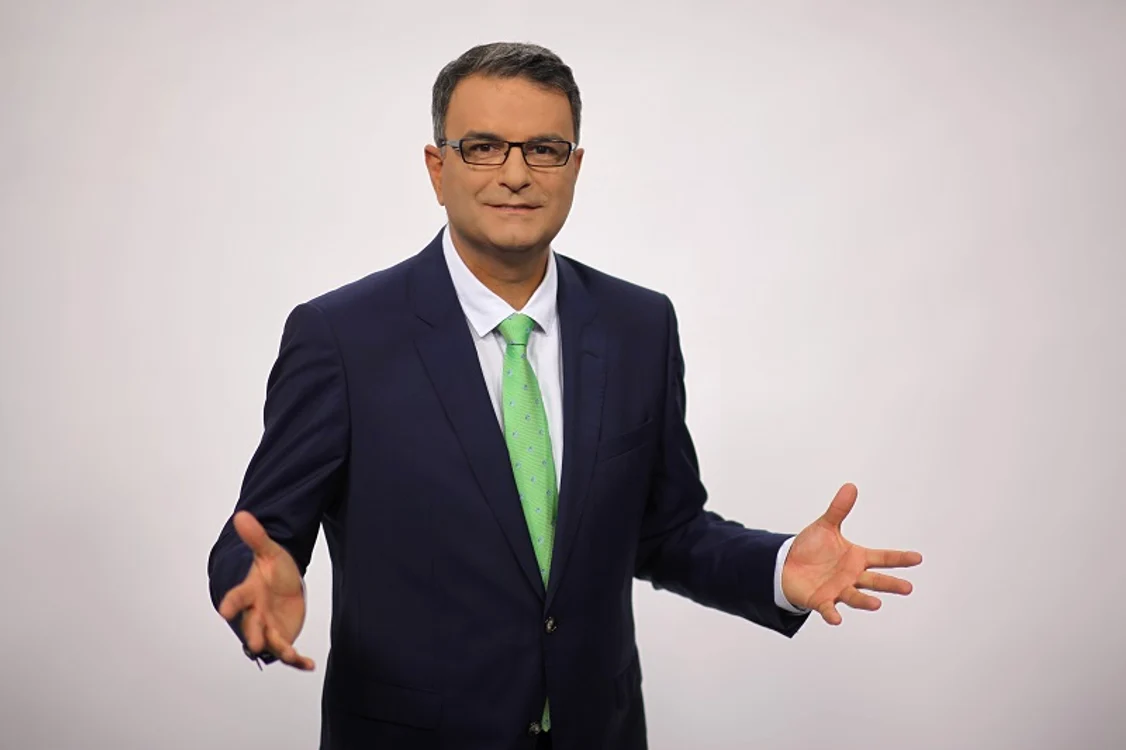 
    Lucian Mindruta  