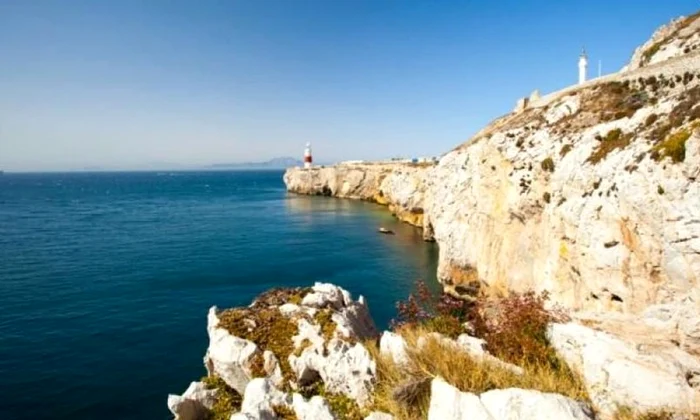 Gibraltar, stânca lui Hercules  Mica Britanie de pe coasta Spaniei jpeg