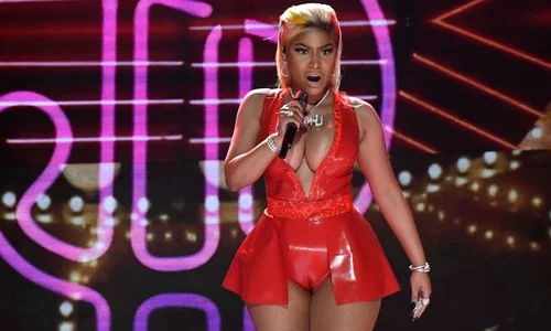 Ținuta care i a creat probleme cântăreței la BET Awards 2018 jpeg