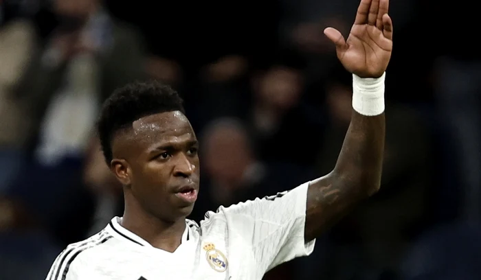 Vinícius se vede în continuare la Real Madrid (FOTO: EPA)