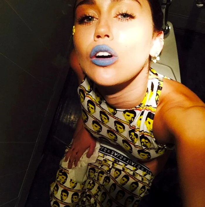 Cântăreaţa nu mai şochează pe nimeni cu pozele pe care şi le face