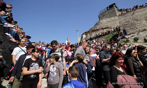 Cetatea Devei, magnet pentru vizitatori jpeg