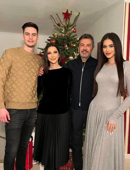 Andreea Berecleanu are o familie superbă foto: Facebook