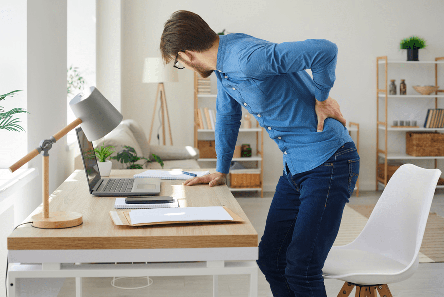 Suferi de sciatică? Încearcă aceste 5 exerciții pentru ameliorarea durerii