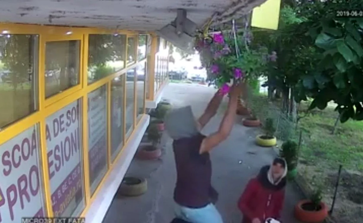 Familie de hoţi la Galaţi FOTO captură video