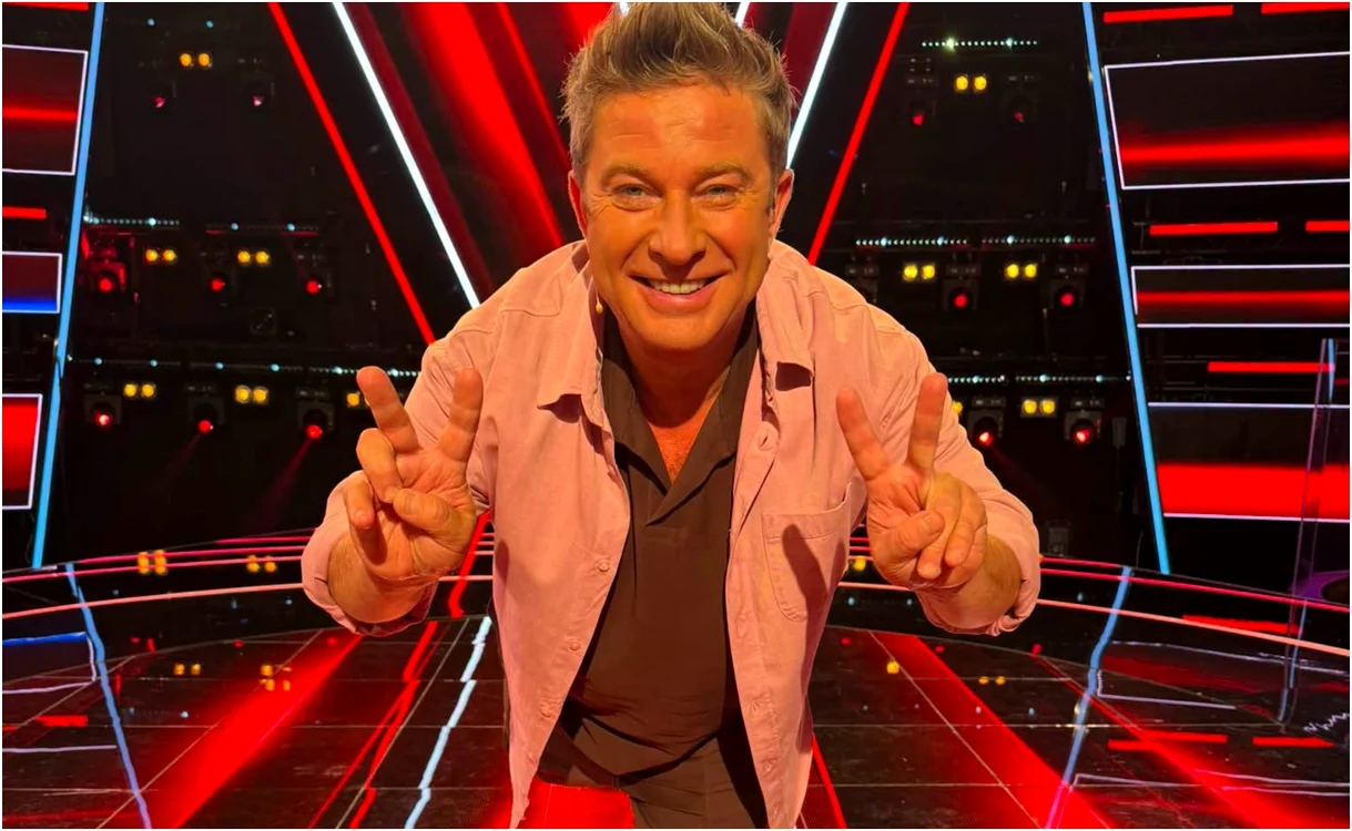 Pavel Bartoș, prezentator la „Vocea României”.