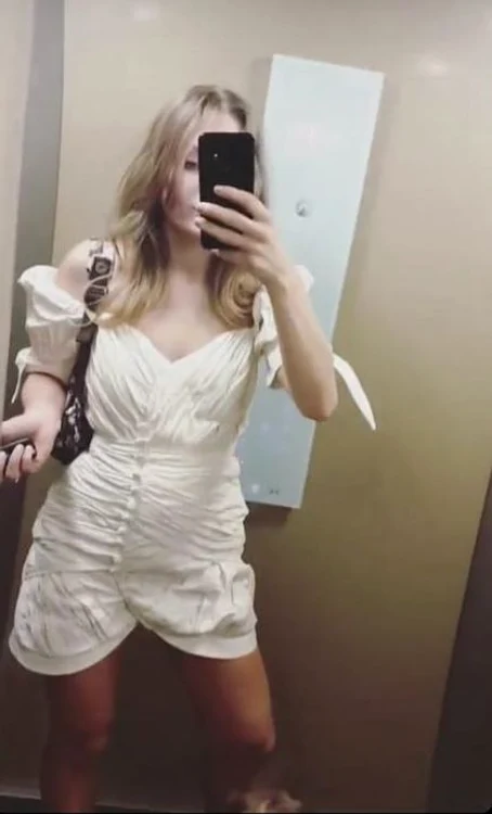 Ținuta purtată de Oana Matache la petrecerea de botez a băiețelului ei 