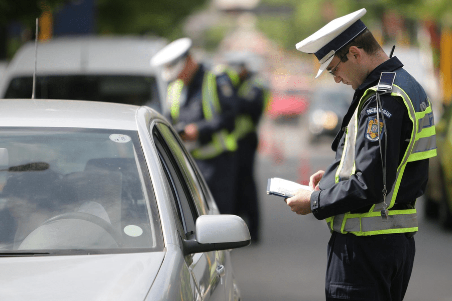 Șoferi băuți și drogați, prinși conducând pe Autostrada Soarelui. Alcoolemia-record care i-a speriat pe polițiști