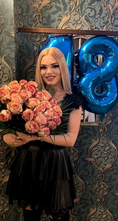 Rebecca Pascu a împlinit 18 anifoto: Instagram