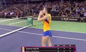 Simona Halep la finalul partidei jpeg