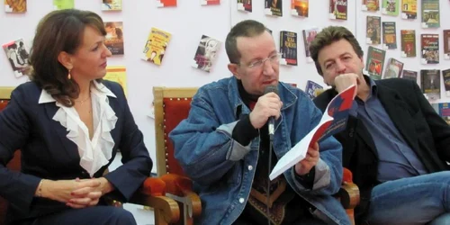 Traian Coşovei a recitat, ieri, una dintre poeziile sale foto: Mihai Iosif