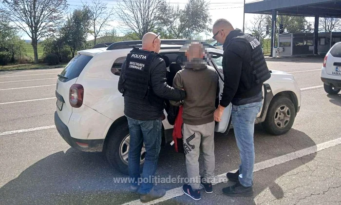 Tânărul era dat în căutare pentru infracțiune comisă în Slovacia. FOTO: Polițiadefrontiera.ro