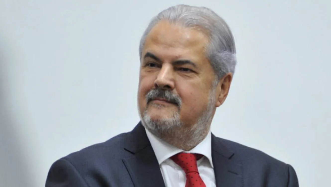 CCR a decis că modul prin care președintele Iohannis i-a retras decorația lui Adrian Năstase este perfect legal Foto: digi24.ro