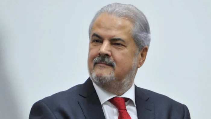 CCR a decis că modul prin care președintele Iohannis i-a retras decorația lui Adrian Năstase este perfect legal Foto: digi24.ro