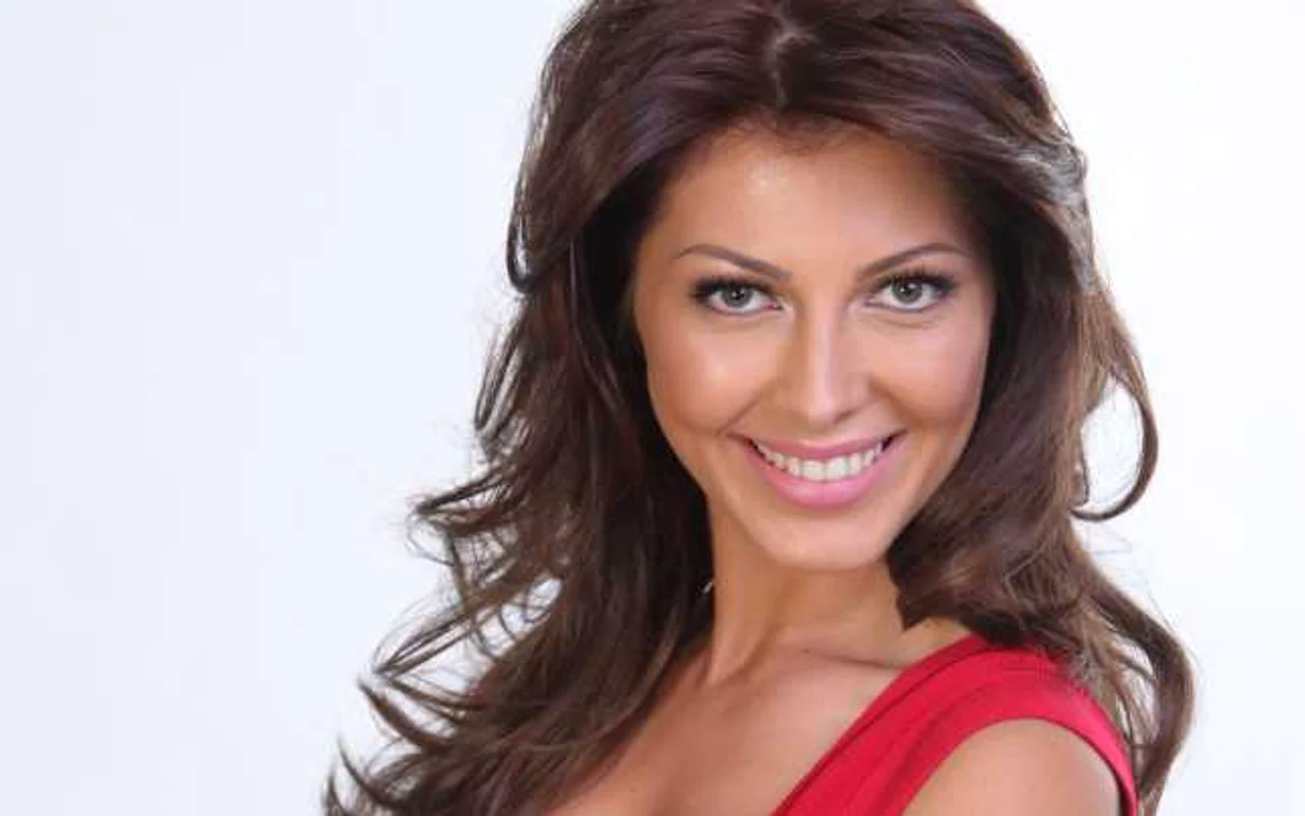 Ilinca Vandici respectă un regim alimentar strict şi se antrenează la sala de sport, pentru a face faţă provocărilor din emisiunea "Dansez pentru tine". FOTO Pro TV