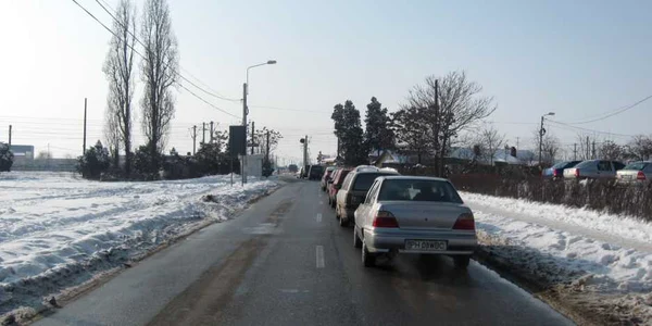 Din această seară încep ploile în ţară-imagine arhivă