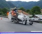 Lucrări pe DN 7 - E 81 pe Valea Oltului - covor asfaltic nou la Câineni - Vâlcea Foto Adevărul