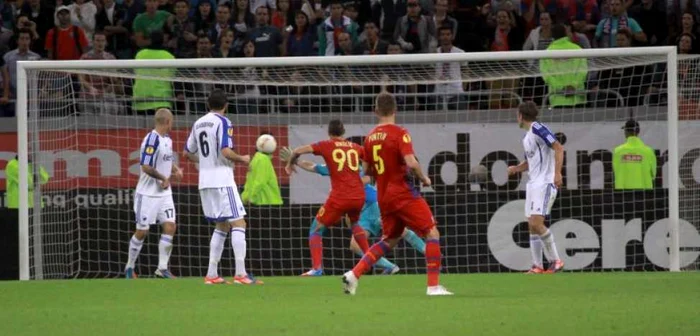 Golul cu care Steaua a câștigat meciul cu Copenhaga * Foto: Marian Burlacu