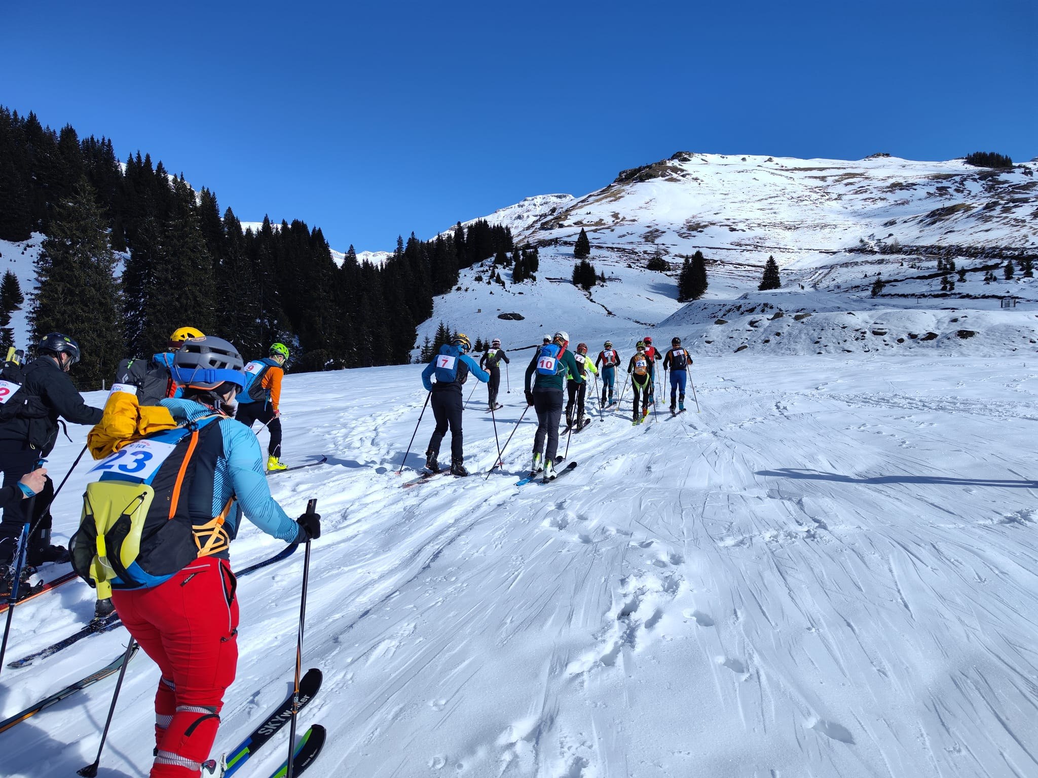 Bucegi Winter Race: primul concurs important de schi de tură, pe o zăpadă firavă, FOTO