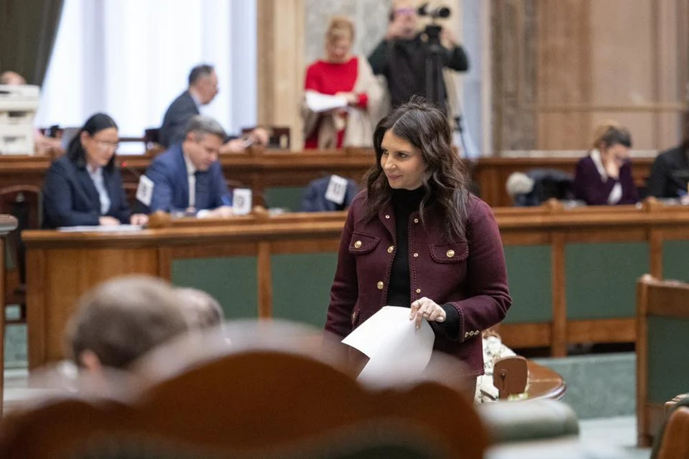 PSD, acuzat că introduce majorări salariale pentru șefii de spitale în plină austeritate