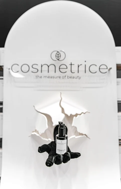 Produsul IntenseLift. Foto: arhiva personală.