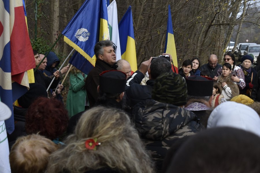 Opt persoane care au participat la comemorarea lui Corneliu Zelea Codreanu, trimise în judecată