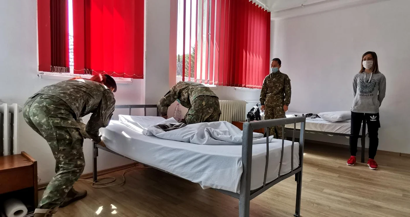 Militarii iau în serios acest obicei care, pentru ei, reprezintă ordinea