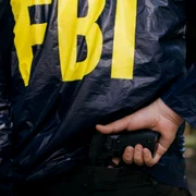 FBI: Grupuri înarmate plănuiesc proteste violente la sediile legislativelor din SUA jpeg