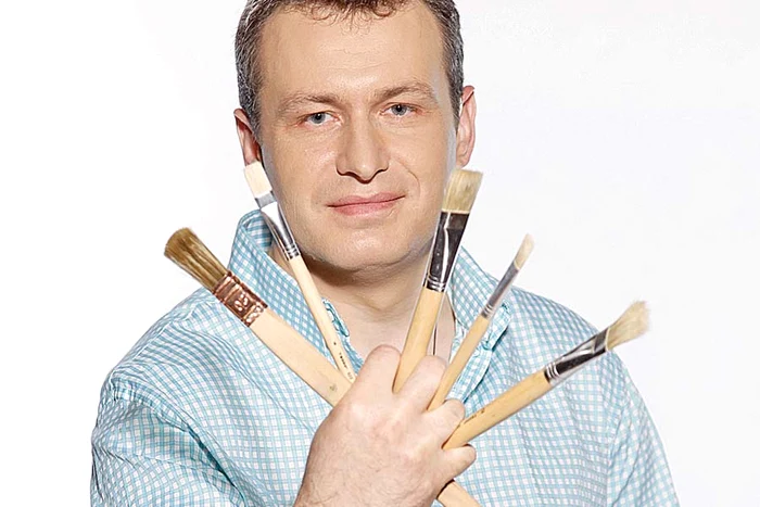 Eduard  Andrei Sandu, Are 33 de ani, este din Iaşi  şi a descoperit pasiunea pentru  teatru foarte târziu, după ce a  visat la multe alte meserii (FOTOGRAFII: PRO TV)