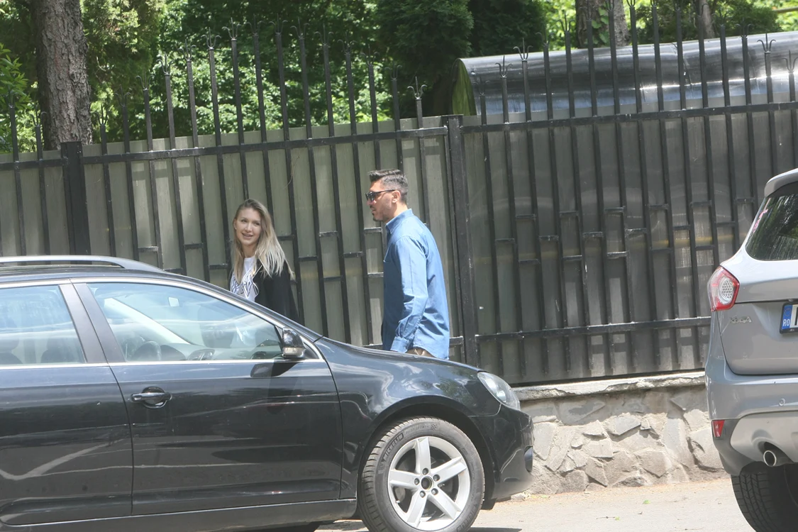 Ciprian Marica şi Ioana, viitoarea sa soţie, au ieşit împreună cu cei doi băieţi la Zoo, deşi între ei lucrurile nu par tocmai fericite