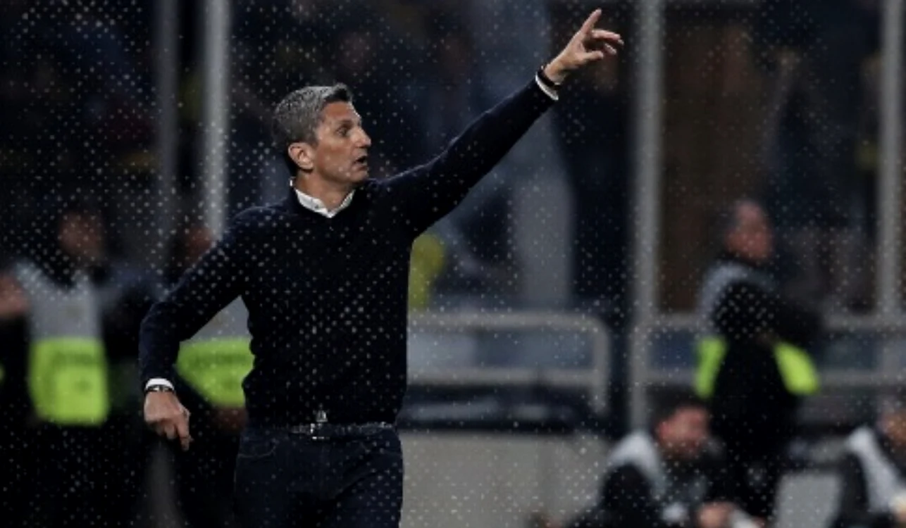 Răzvan Lucescu a trăit la maximum meciul cu AEK Atena (FOTO: Facebook)