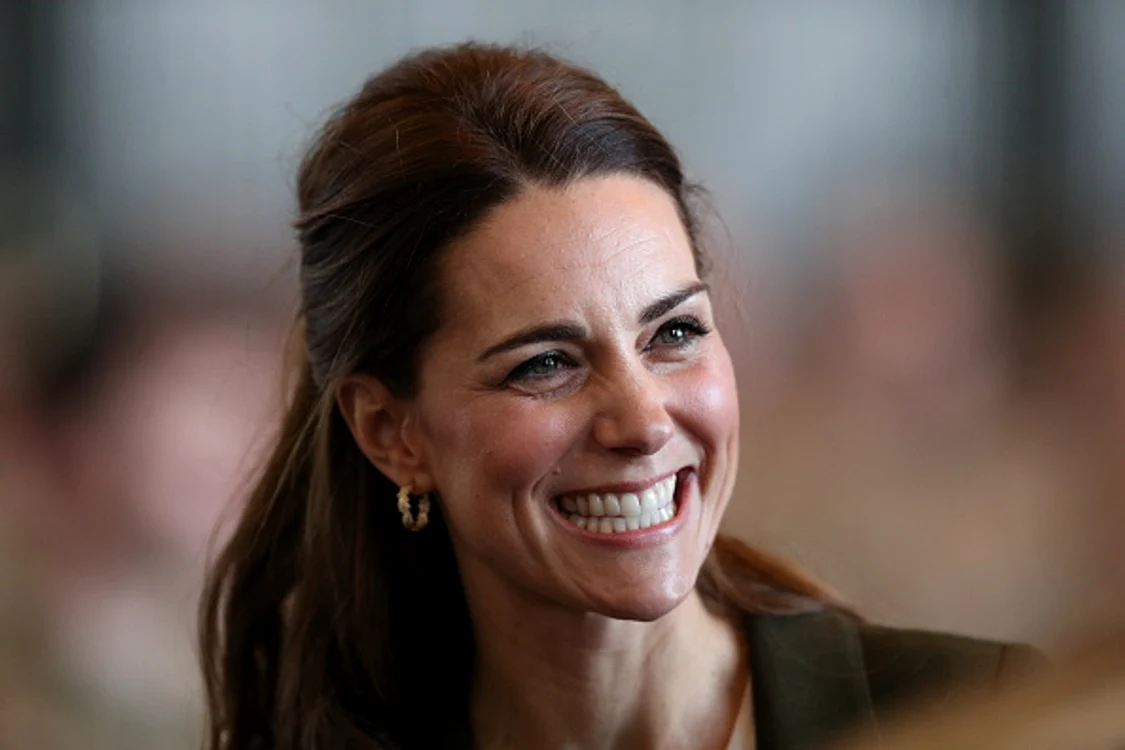 
    Ținutele purtate de Regina Elisabeta a II-a și Camilla, Ducesa de Cornwall Foto: Getty  