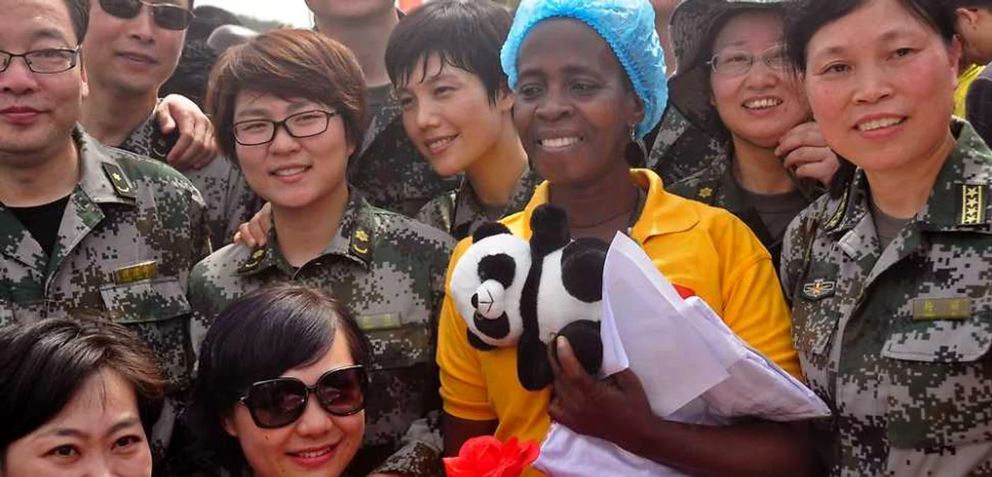 Ultimul pacient cu Ebola din Liberia, Beatrice Yardolo, o profesoară de engleză în vârstă de 58 de ani, a fost externată dintr-un centru de tratament din Monrovia, centru construit de guvernul chinez FOTO n-tv.de