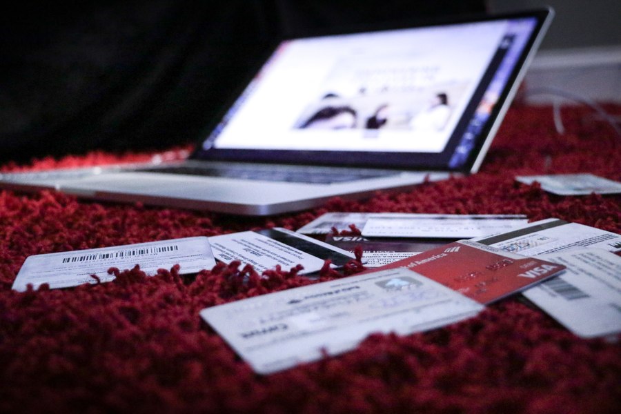 Noi reguli pentru înrolarea online a clienților băncilor