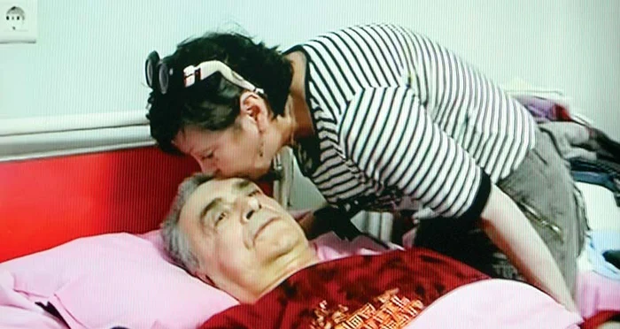 Anca Pandrea este alături de iubitul ei la spital