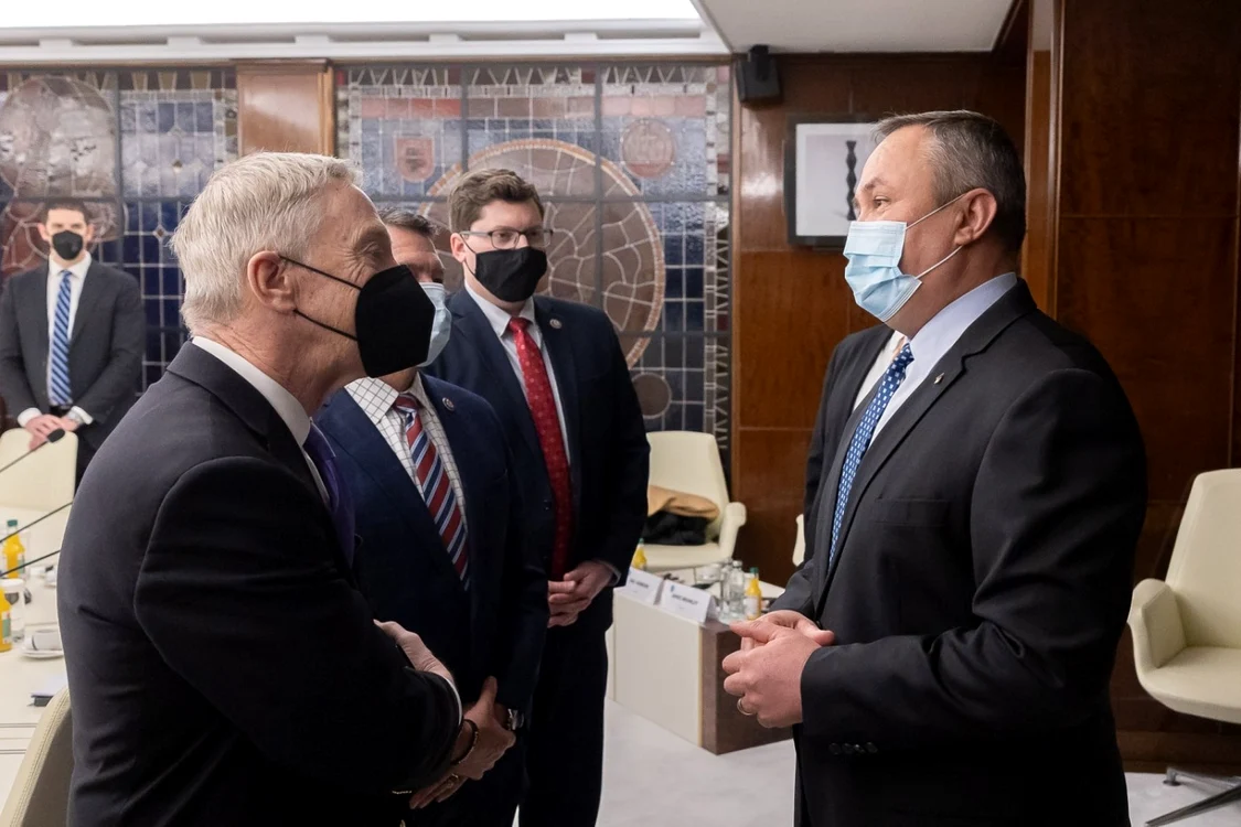 Întâlnirea premierului Nicolae-Ionel Ciucă cu o delegaţie a Congresului SUA FOTO gov.ro