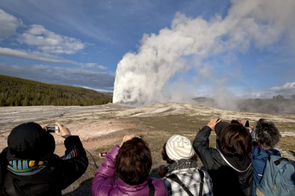 Turiștii străini care vor vizita Yellowstone vor plăti mai mult. FOTO AP