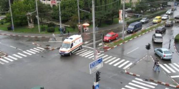 Târgu-Jiu: Bătrâna a fost transportată la spital