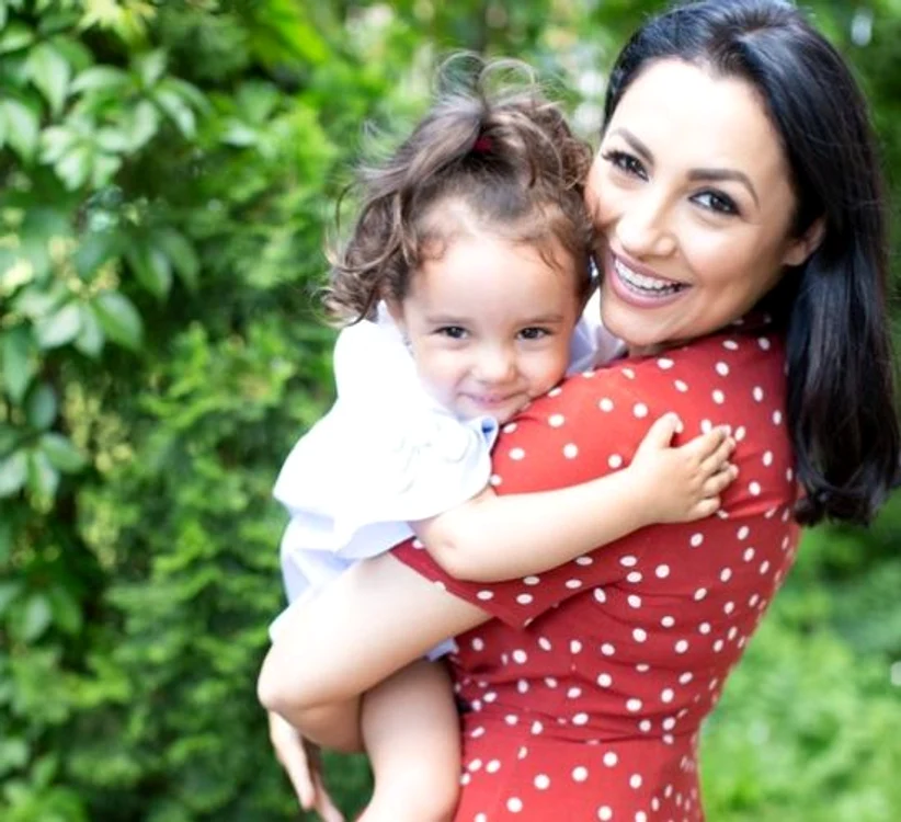 
    Andra se distrează de minune alături de Eva MariaFoto: arhivă personală  
