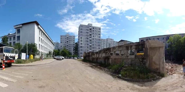 Fostul punct termic păta de ani imaginea liceului "N. Titulescu" din imediata vecinătate