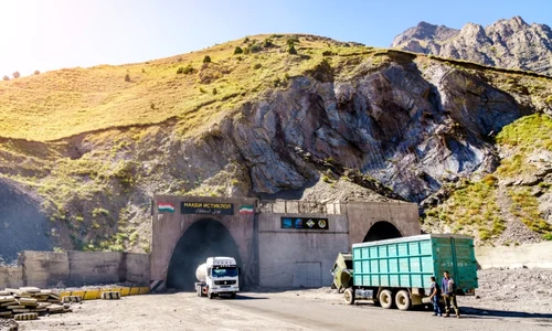 Tunelul Anzob, foto Shutterstock jpg