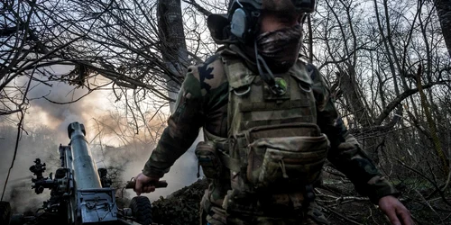 Soldați ucraineni pe frontul din Donețk FOTO PROFIMEDIA