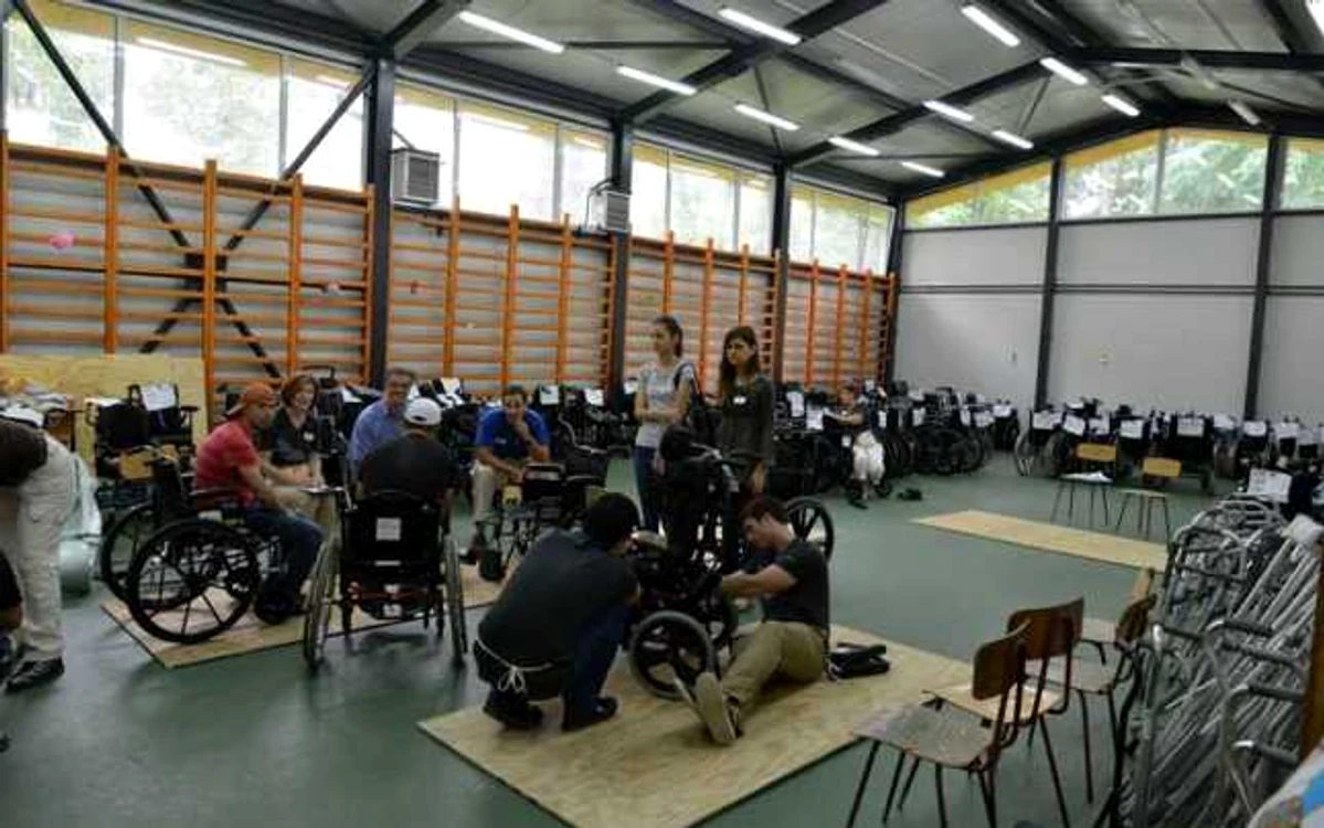 Voluntarii americani vor sta o săptămână în Braşov. FOTOAndrei Paul