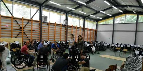 Voluntarii americani vor sta o săptămână la Braşov. FOTOAndrei Paul
