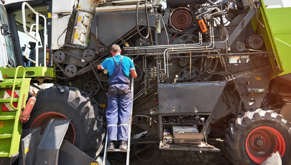 Top 3 greșeli de evitat când lucrezi cu utilaje grele