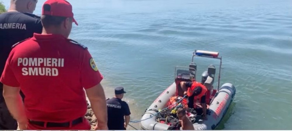 Scafandrii au reluat pentru a treia zi căutările bărbatului din Giurgiu care s-a înecat în Dunăre