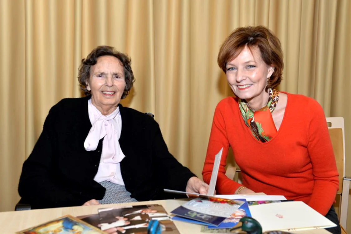 Regina Ana şi principesa Margareta. FOTO: familiaregală.ro
