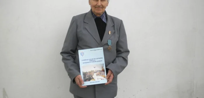 Profesorul Dobrescu a scris monografia comunei Şoimari